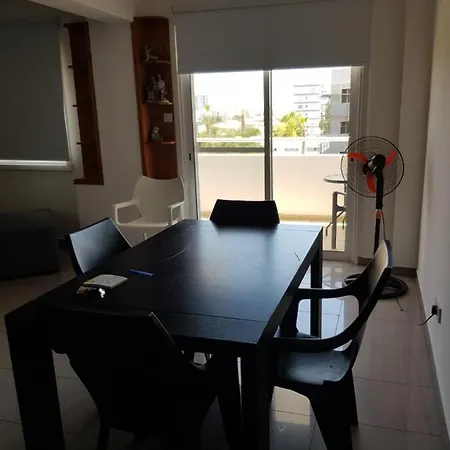 Property Direct Fleming Apartment Apartament Larnaca